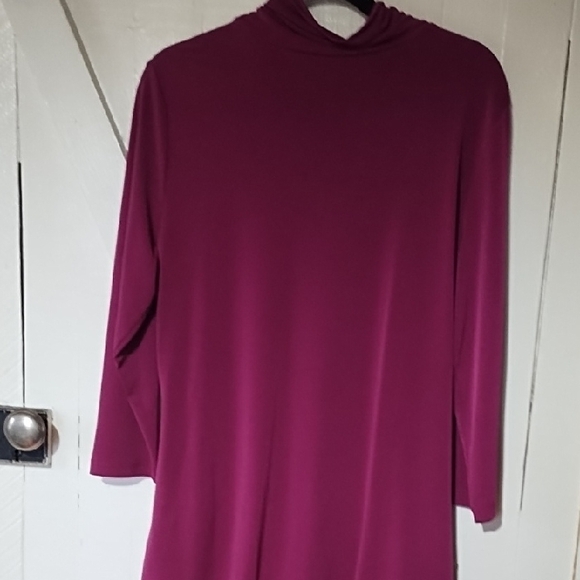Susan Graver NWOT Magenta Long Sleeve Tunic Top With Shirring And Key Hole Large - Picture 6 of 8